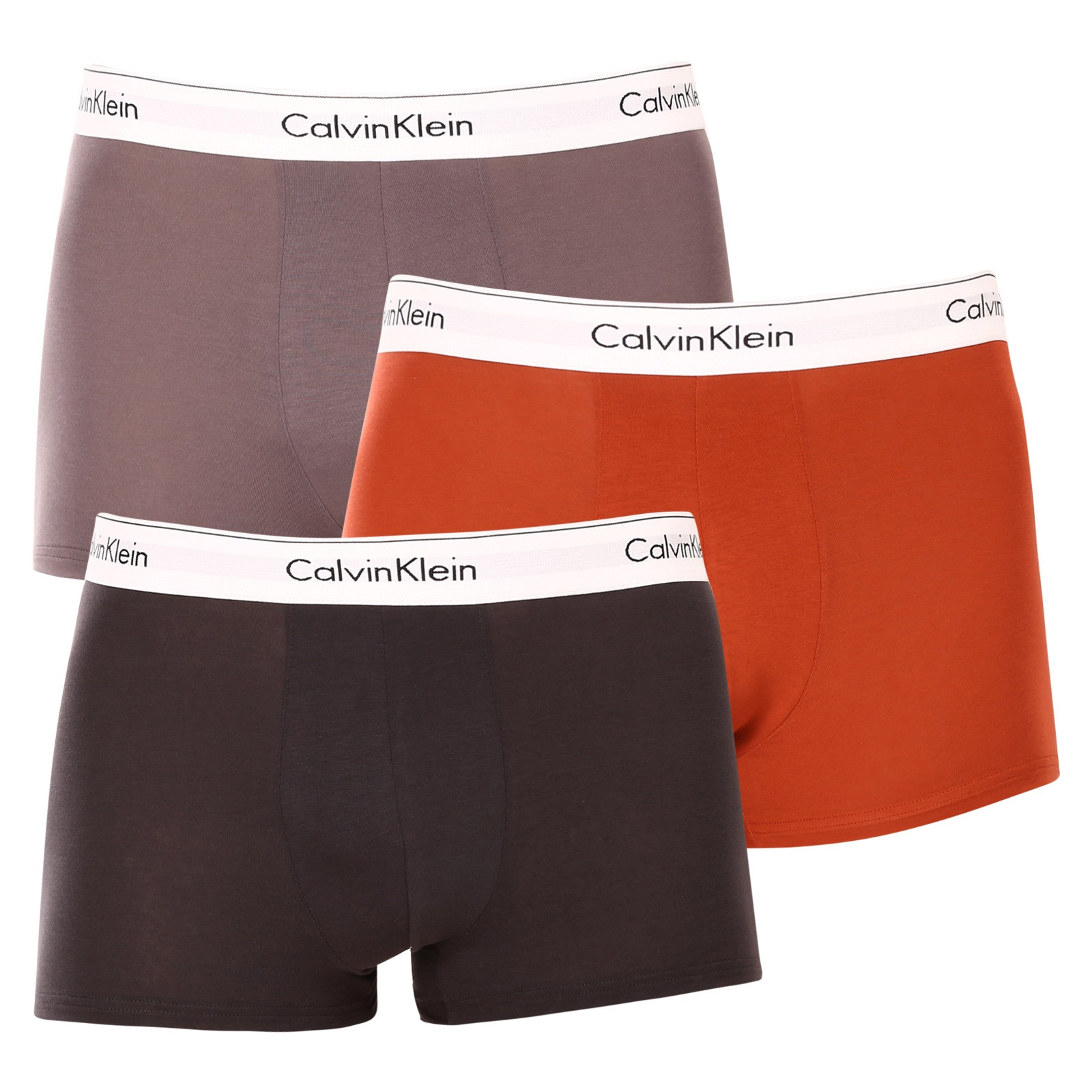 3PACK pánské boxerky Calvin Klein vícebarevné (NB2380A-GWF) XL, trenky / trenýrky.
Kvalitní boxerky do každého šatníku
Pánské boxerky Calvin Klein s delší nohavičkou zajišťují dokonalý komfort pro každodenní nošení, nezáleží na tom, jestli tě čeká důležitá pracovní schůzka nebo lezení po skalách.
Spodní prádlo Calvin Klein milují lidé po celém světě
Pánské spodní prádlo Calvin Klein patří ke stálicím módního průmyslu.