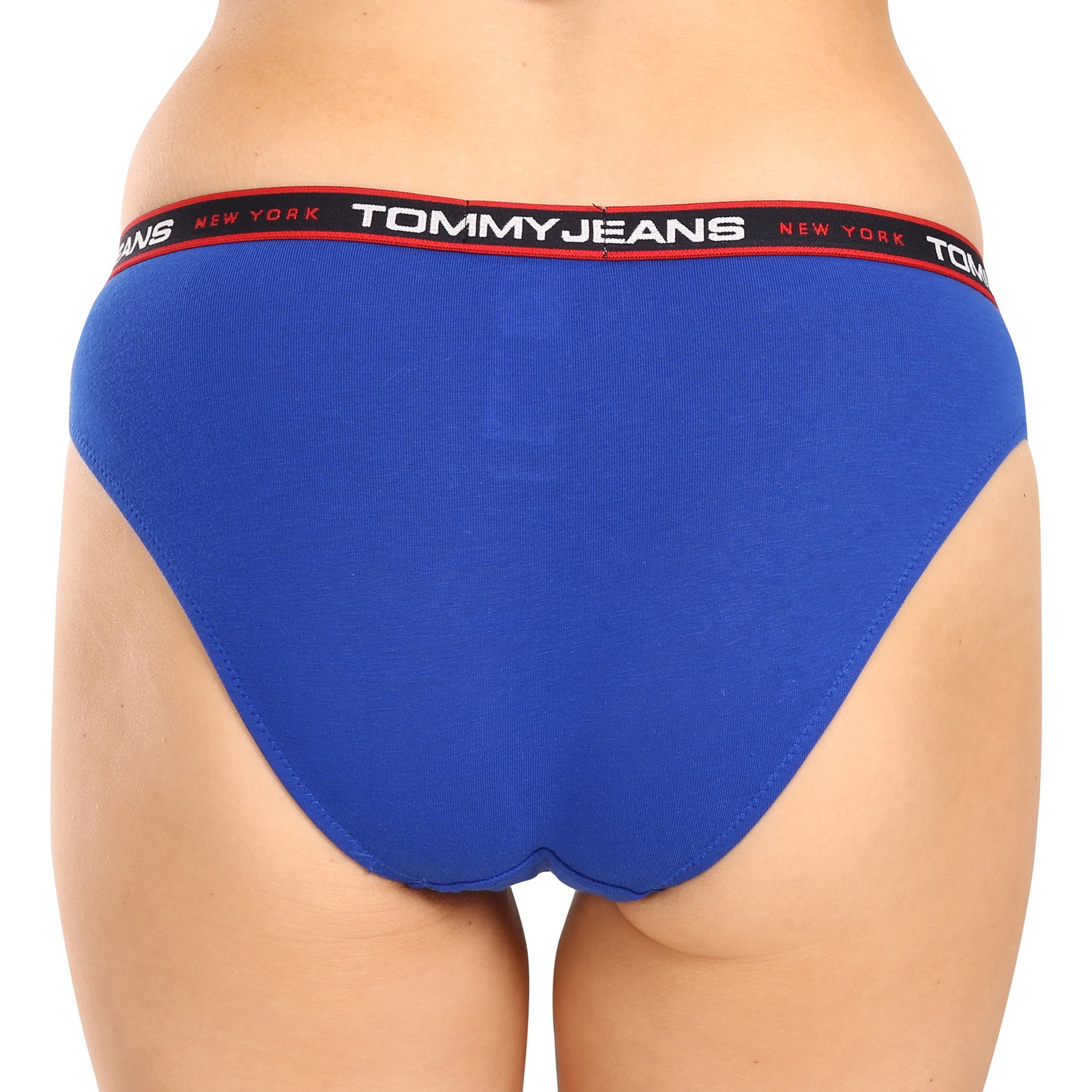 3PACK dámské kalhotky Tommy Hilfiger vícebarevné (UW0UW04710 0SQ) M.
Hledáte kalhotky, které jsou v poměru cena/výkon tou nejlepší volbou?
 
Tyto dámské kalhotky jsou jedny z nejprodávanějších na našem e-shopu a není divu - jsou moderní, designové, výborně sedí a navíc mají skvělou cenu.
Co se týká praní - pojďme se domluvit, že je budete prát pouze na 30°C a nebudete je sušit v sušičce, jinak by se mohlo stát, že už nebude možné je nosit - více se dozvíte níže v klasických informacích o produktu.