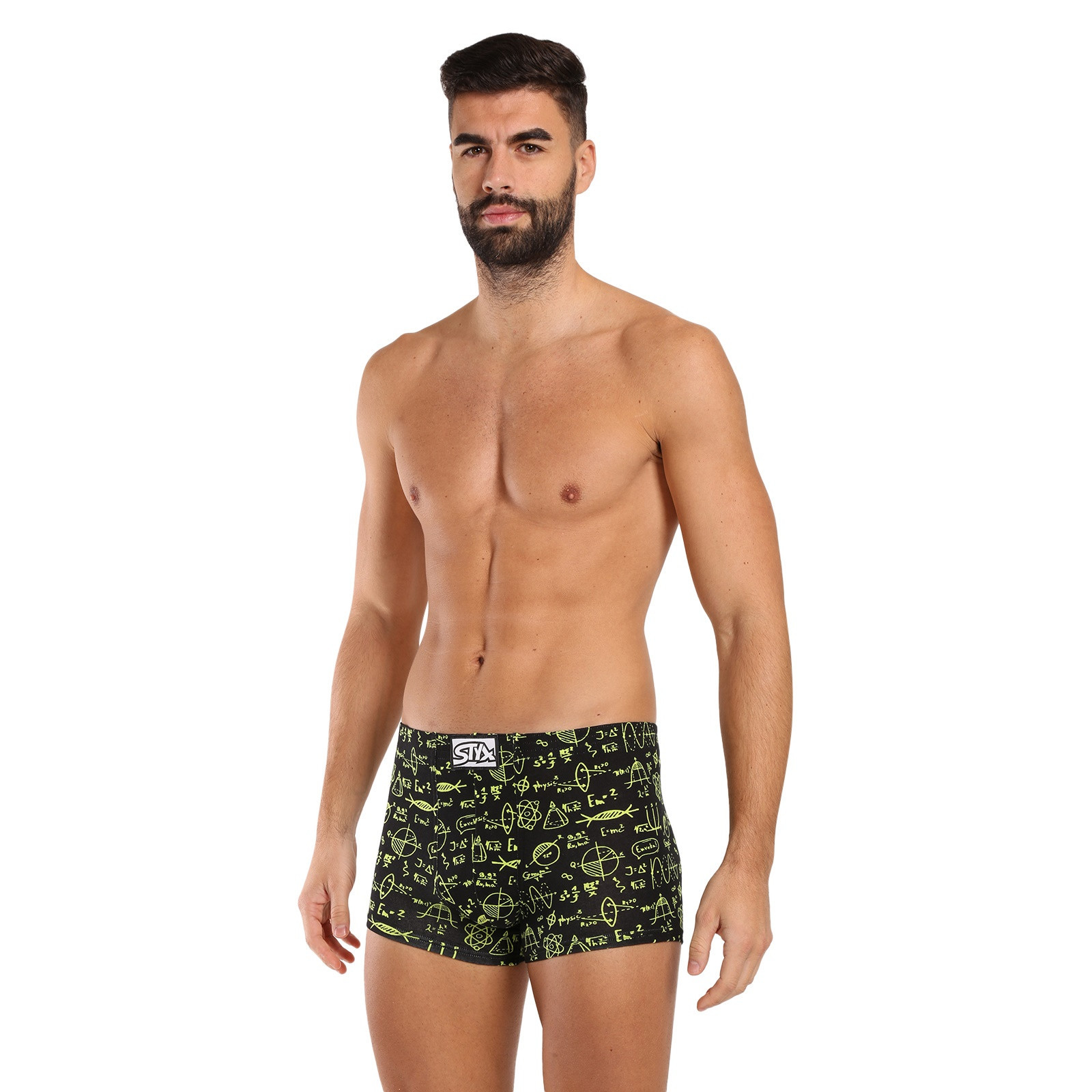 6PACK pánské boxerky Styx art klasická guma vícebarevné (6Q12697124) L, trenky / trenýrky.
Boxerky Styx jsou skvělou volbou, pokud máte rádi pohodlné a kvalitní pánské spodní prádlo.
          
Boxerky Styx s přívlastkem „classic“ jsou vytvořeny z kombinace bavlny, antibakteriálního modalu a elastanu, jsou velice pohodlné na celodenní nošení a aktivity všeho druhu.
     
A jak je to s praním?