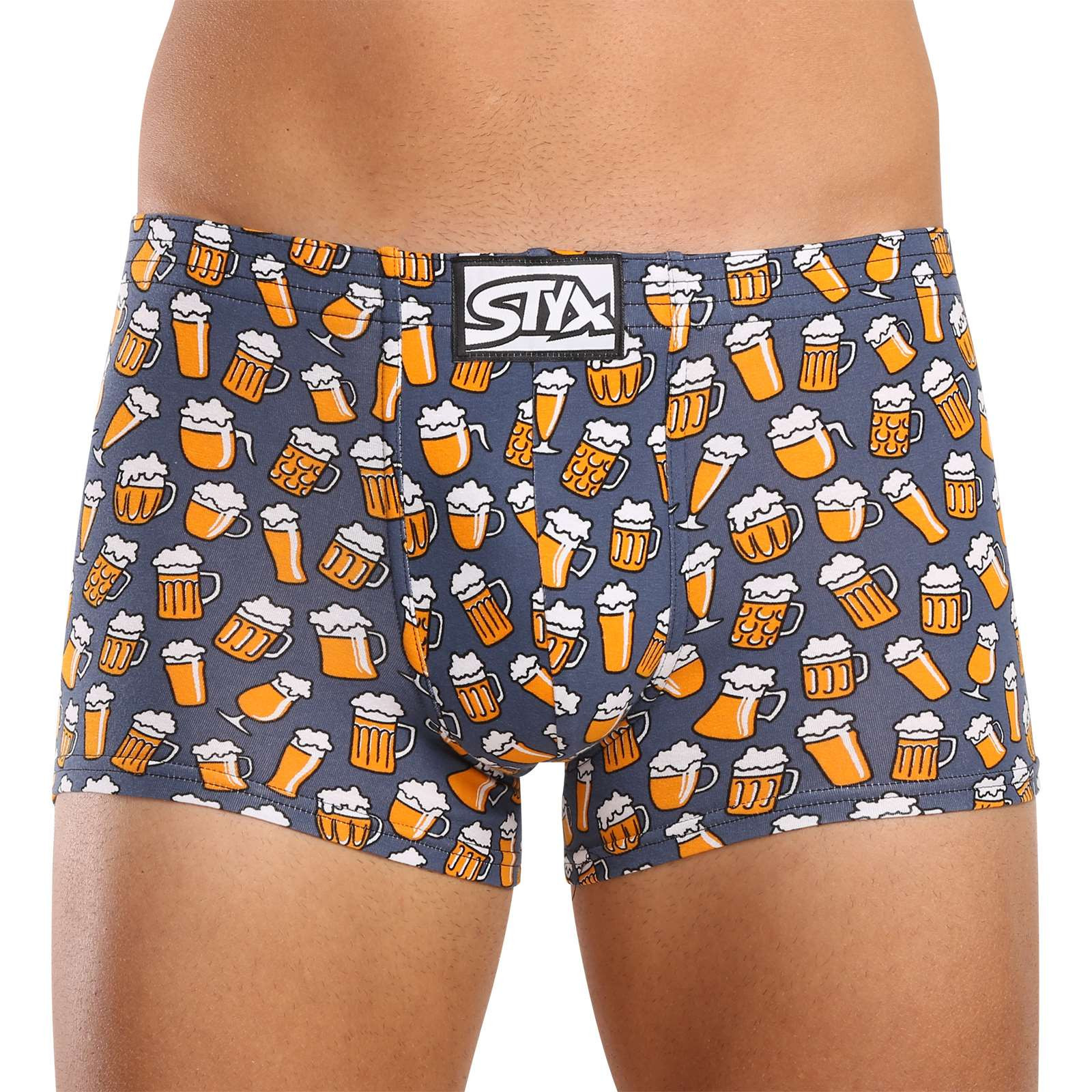 6PACK pánské boxerky Styx art klasická guma vícebarevné (6Q12697124) L, trenky / trenýrky.
Boxerky Styx jsou skvělou volbou, pokud máte rádi pohodlné a kvalitní pánské spodní prádlo.
          
Boxerky Styx s přívlastkem „classic“ jsou vytvořeny z kombinace bavlny, antibakteriálního modalu a elastanu, jsou velice pohodlné na celodenní nošení a aktivity všeho druhu.
     
A jak je to s praním?