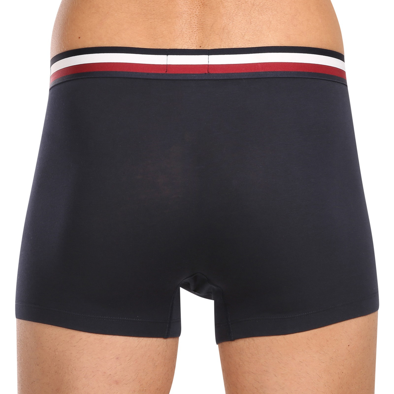 3PACK pánské boxerky Tommy Hilfiger vícebarevné (UM0UM03035 0T1) XXL, trenky / trenýrky.
Pánské boxerky, které potěší muže i jejich ženy
Boxerky Tommy Hilfiger vynikají kvalitou zpracování a díky kombinaci bavlny a elastanu dobře sedí a jsou příjemné na dotek.
Spodní prádlo Tommy Hilfiger je zárukou nejvyšší kvality
Značka Tommy Hilfiger se stala ikonou amerického oblékání před téměř 40 lety a jeho barevnost v tónech modré, červené a bílé je rozeznatelná na první pohled.