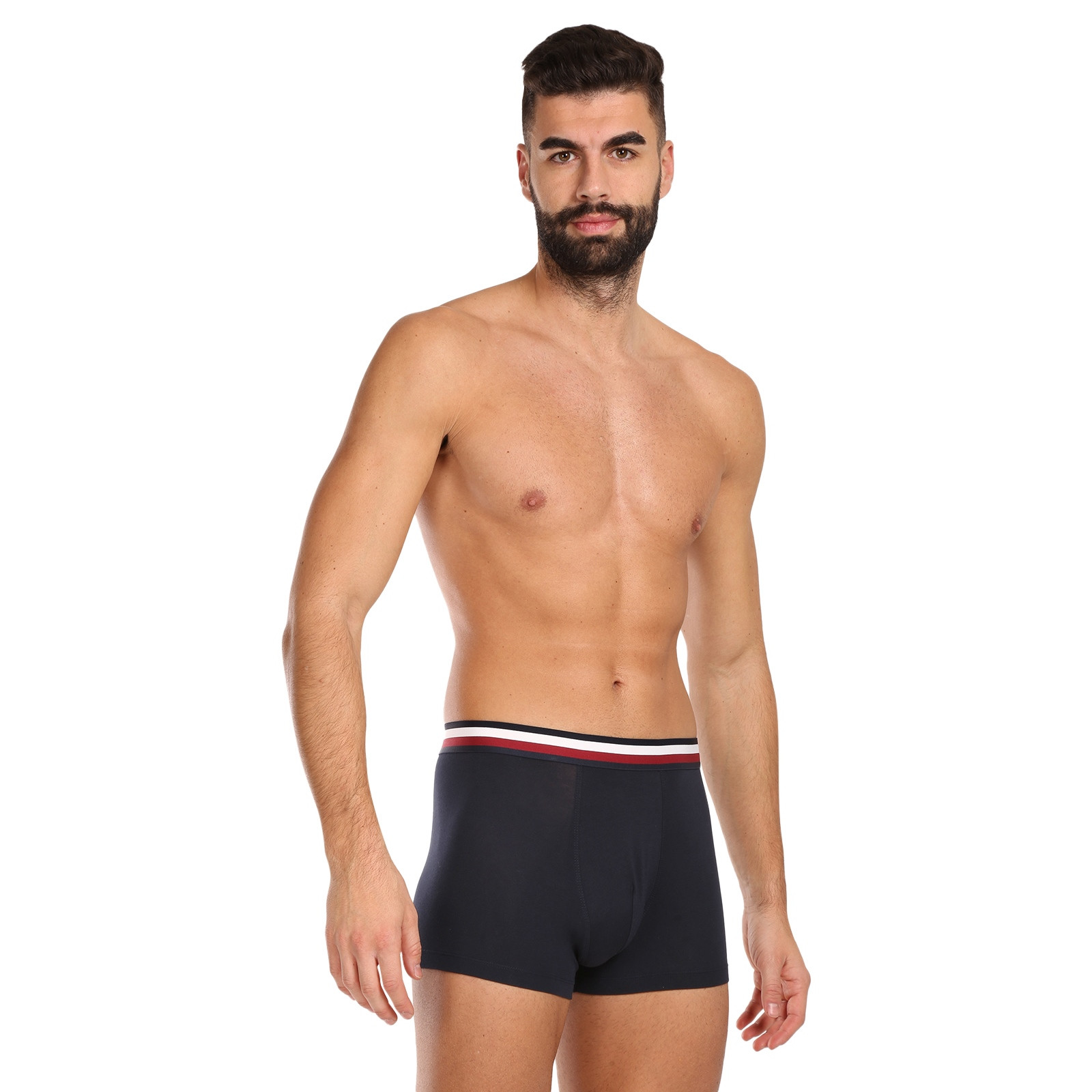 3PACK pánské boxerky Tommy Hilfiger vícebarevné (UM0UM03035 0T1) XXL, trenky / trenýrky.
Pánské boxerky, které potěší muže i jejich ženy
Boxerky Tommy Hilfiger vynikají kvalitou zpracování a díky kombinaci bavlny a elastanu dobře sedí a jsou příjemné na dotek.
Spodní prádlo Tommy Hilfiger je zárukou nejvyšší kvality
Značka Tommy Hilfiger se stala ikonou amerického oblékání před téměř 40 lety a jeho barevnost v tónech modré, červené a bílé je rozeznatelná na první pohled.