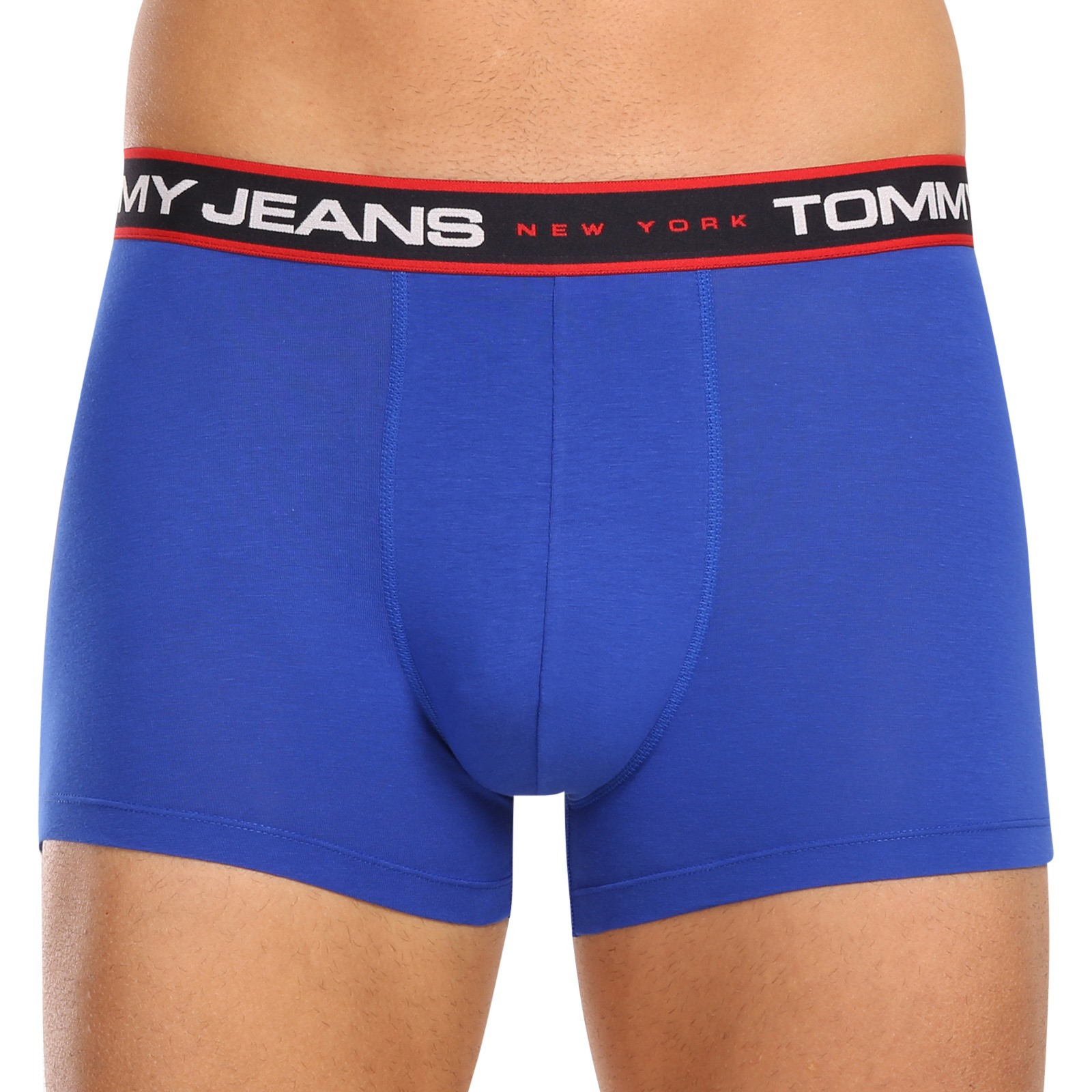 3PACK pánské boxerky Tommy Hilfiger vícebarevné (UM0UM02968 0WF) L, trenky / trenýrky.
Pánské boxerky, které potěší muže i jejich ženy
Boxerky Tommy Hilfiger vynikají kvalitou zpracování a díky kombinaci bavlny a elastanu dobře sedí a jsou příjemné na dotek.
Spodní prádlo Tommy Hilfiger je zárukou nejvyšší kvality
Značka Tommy Hilfiger se stala ikonou amerického oblékání před téměř 40 lety a jeho barevnost v tónech modré, červené a bílé je rozeznatelná na první pohled.