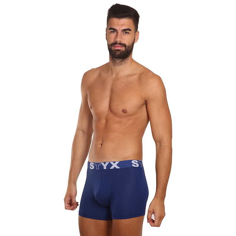 3PACK pánské boxerky Styx long sportovní guma tmavě modré (3U968) M, trenky / trenýrky.
Boxerky Styx jsou skvělou volbou, pokud máš rád pohodlné a kvalitní pánské spodní prádlo.
Boxerky Styx s přívlastkem „sport“ jsou vytvořeny z kombinace bavlny, antibakteriálního modalu a elastanu, jsou velice pohodlné na celodenní nošení a aktivity všeho druhu.
A jak je to s praním?
Více se dozvíš v klasických informacích o produktu.