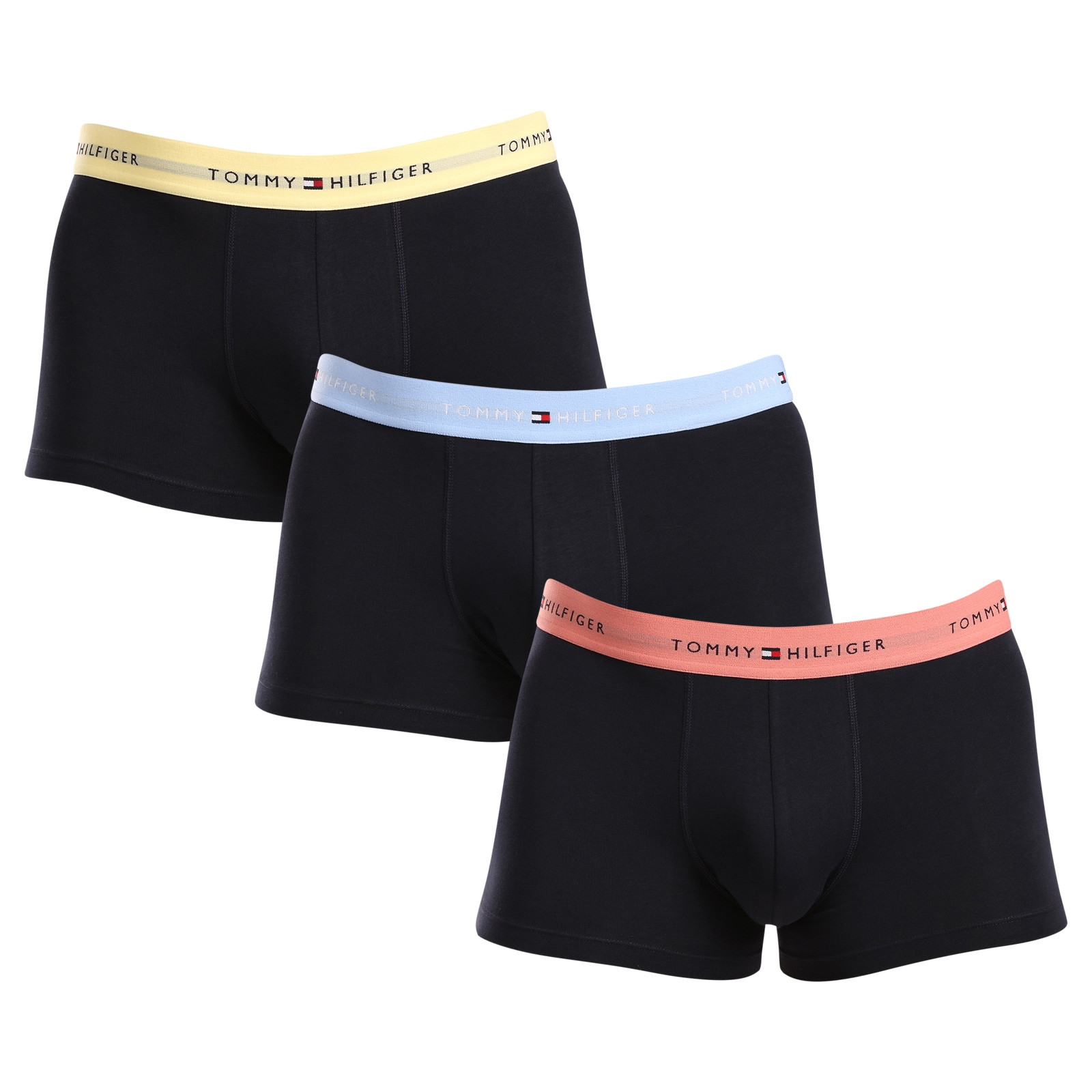 3PACK pánské boxerky Tommy Hilfiger tmavě modré (UM0UM02763 0XM) S, trenky / trenýrky.
Pánské boxerky, které potěší muže i jejich ženy
Boxerky Tommy Hilfiger vynikají kvalitou zpracování a díky kombinaci bavlny a elastanu dobře sedí a jsou příjemné na dotek.
Spodní prádlo Tommy Hilfiger je zárukou nejvyšší kvality
Značka Tommy Hilfiger se stala ikonou amerického oblékání před téměř 40 lety a jeho barevnost v tónech modré, červené a bílé je rozeznatelná na první pohled.