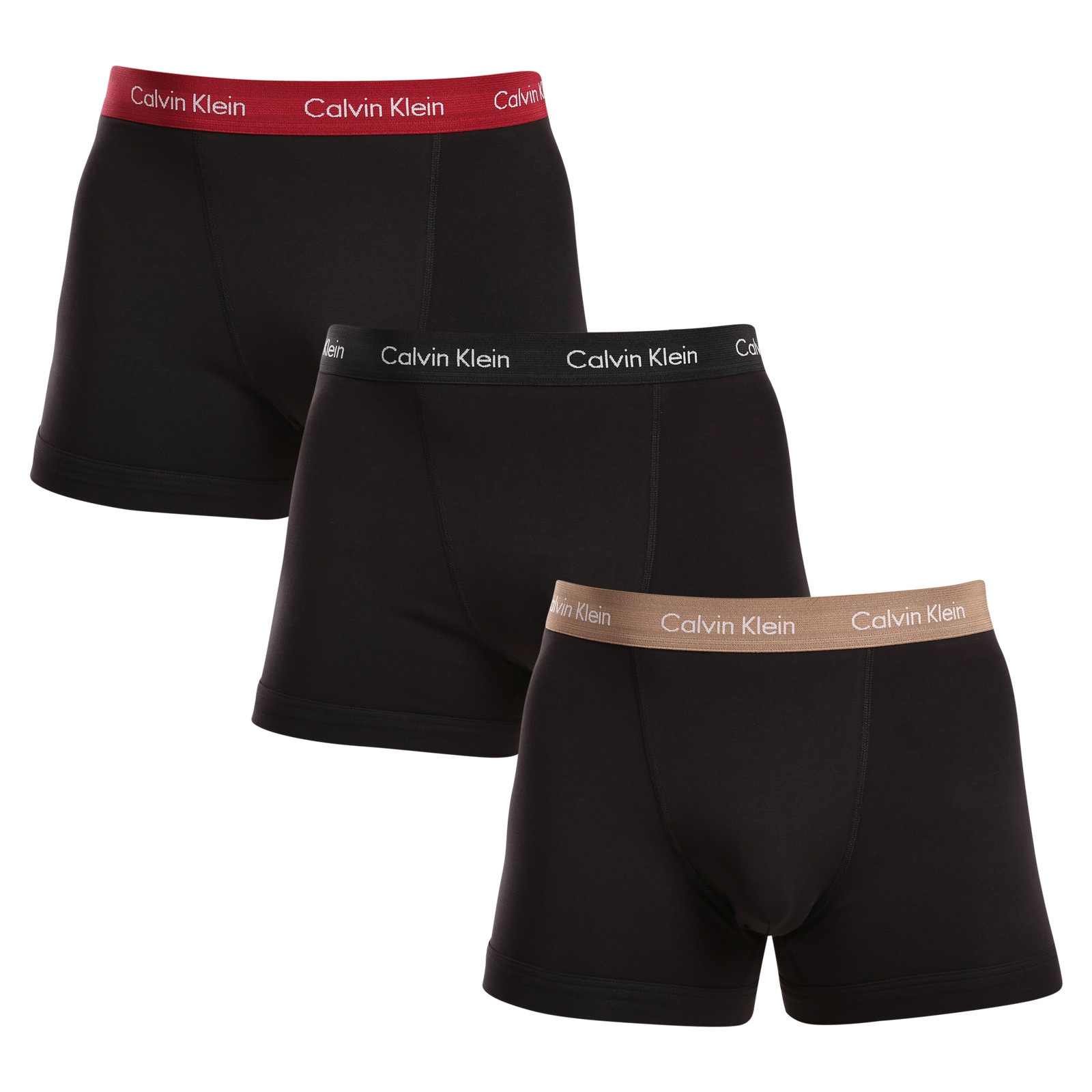 3PACK pánské boxerky Calvin Klein černé (U2662G-NOP) S, trenky / trenýrky.
Kvalitní boxerky do každého šatníku
Pánské boxerky Calvin Klein s delší nohavičkou zajišťují dokonalý komfort pro každodenní nošení, nezáleží na tom, jestli tě čeká důležitá pracovní schůzka nebo lezení po skalách.
Spodní prádlo Calvin Klein milují lidé po celém světě
Pánské spodní prádlo Calvin Klein patří ke stálicím módního průmyslu.